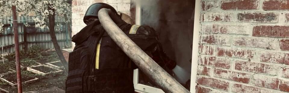 У Слов'янську загасили пожежу на 15 кв. м у приватному господарстві