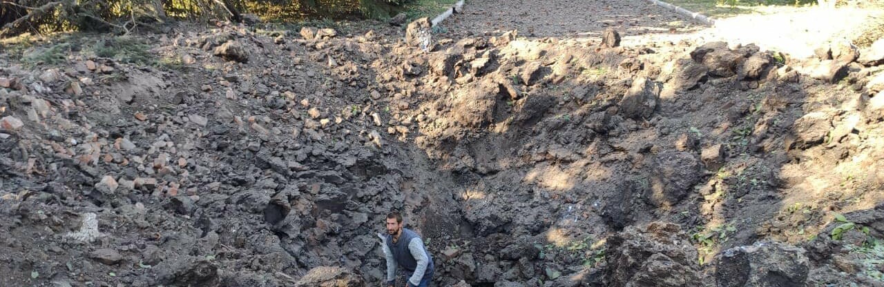 Слов’янськ обстріляли, постраждало КАТП