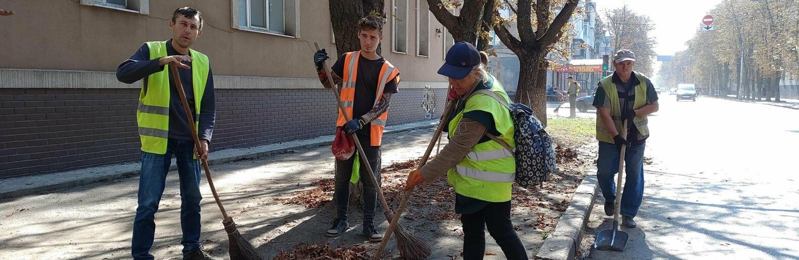 Безробітні мешканці Слов'янської громади працюють на суспільно корисних роботах 