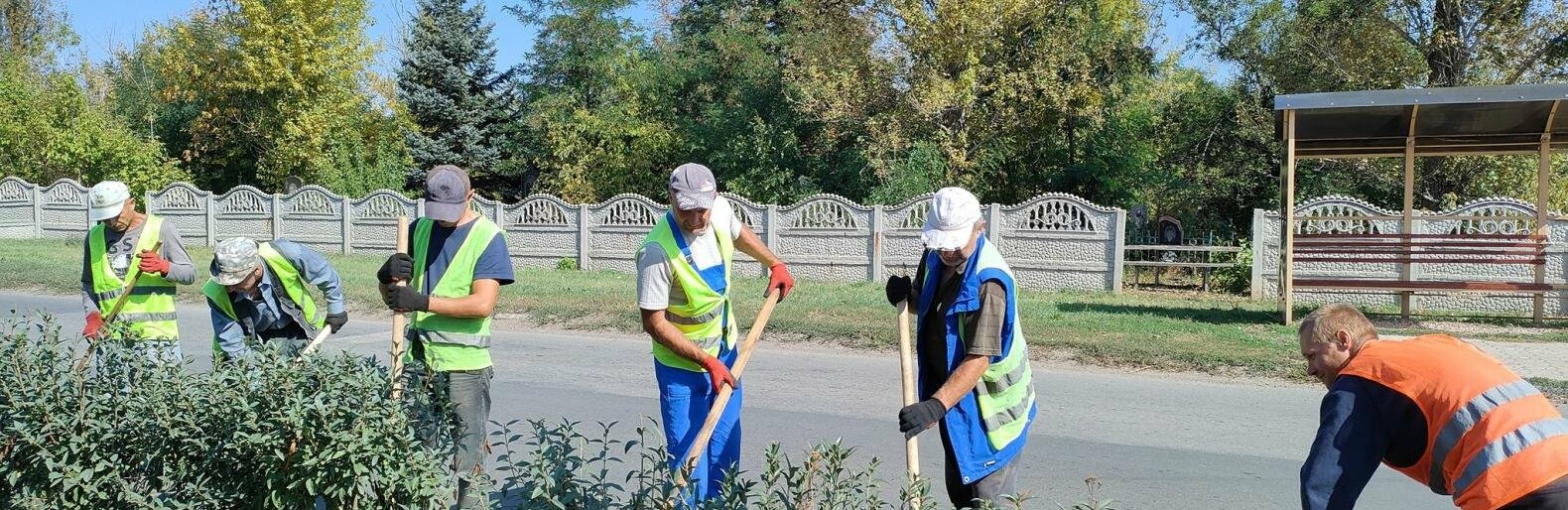 Безробітні у Слов’янську працюють над доглядом міста 