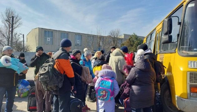 56 дітей залишаються в прифронтовій зоні на Донеччині — Верещук