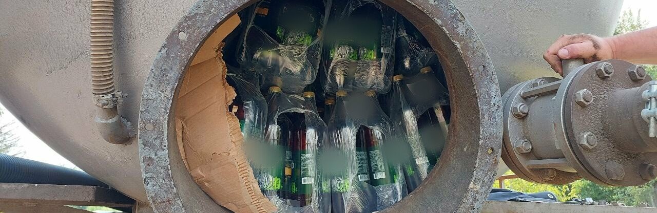 Намагався провезти алкоголь у цистерні асенізаційної машини: у Краматорському райони викрили порушника