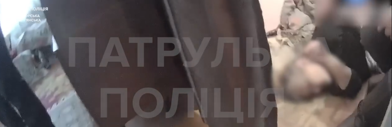 У Слов'янську патрульні і медики допомогли жінці з інсультом