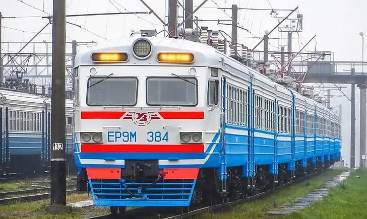 Слов’янськ, Краматорськ, Лозова - розклад руху електропоїздів 
