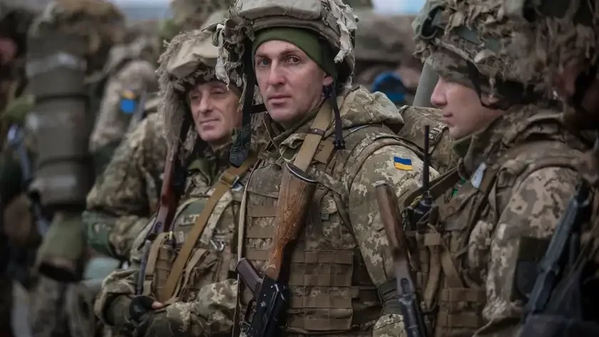 Рада продовжила воєнний стан і мобілізацію 