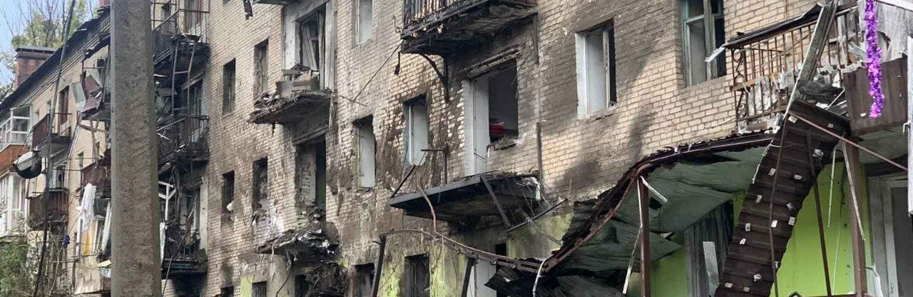 У Слов'янську рятувальники врятували людей з-під завалів будинку