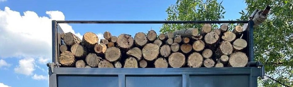 У Краматорську зупинили автівки з незаконно спиляною деревиною
