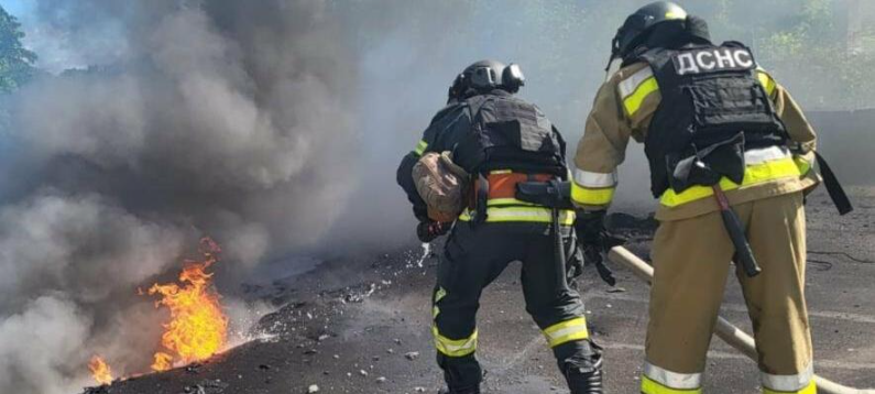 Слов'янськ атакували дрони: пошкоджено будинки, рятувальники працювали під обстрілами