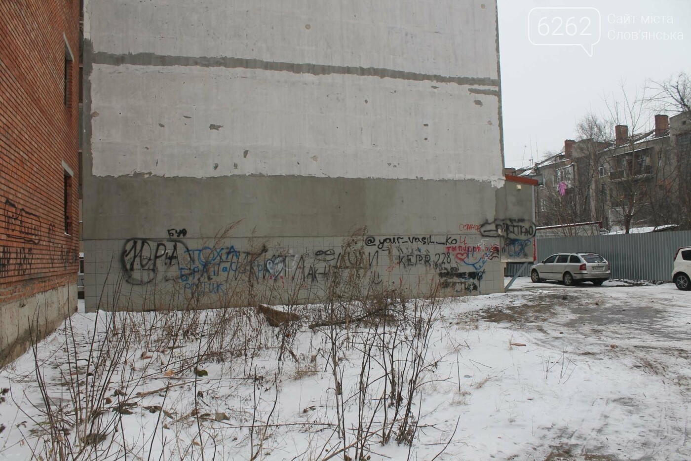 Вход в недострой в центре Славянска планируют заложить кирп..., фото-5 Вход в недострой в центре Славянска планируют заложить кирпичом , фото-5
