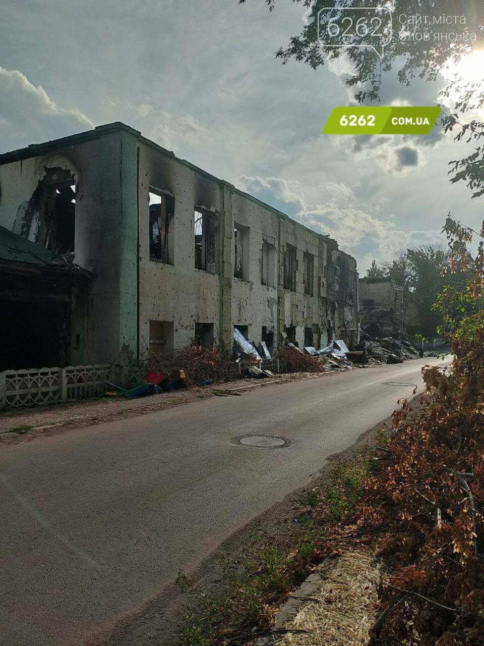 Слов'янськ після ворожих обстрілів
