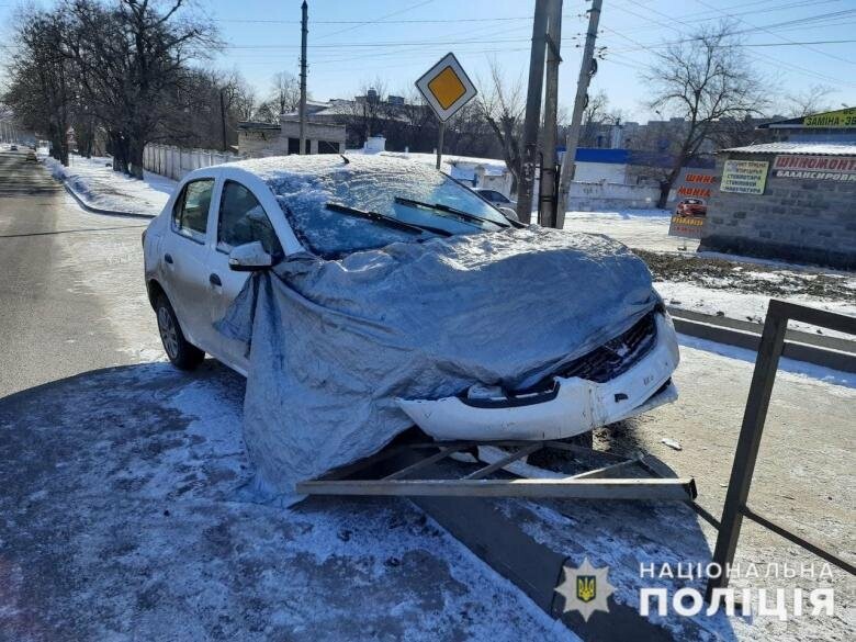 Мешканець Слов'янського району угнав автомобіль знайомого і потрапив у ДТП 