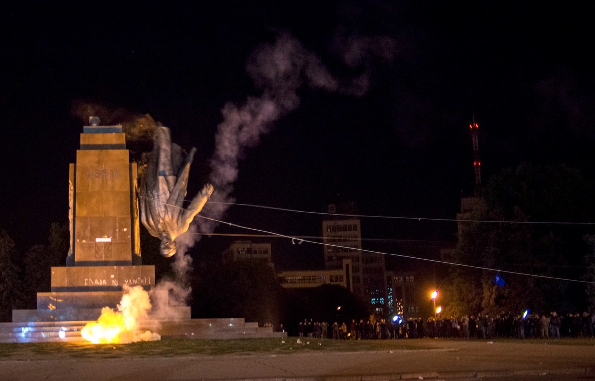 Голова Леніна і вулиця Джона Леннона. Декомунізація у Слов’..., фото-4 Голова Леніна і вулиця Джона Леннона. Декомунізація у Слов’янську та по Україні, фото-4
