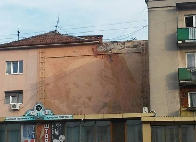 Голова Леніна і вулиця Джона Леннона. Декомунізація у Слов’..., фото-7 Голова Леніна і вулиця Джона Леннона. Декомунізація у Слов’янську та по Україні, фото-7