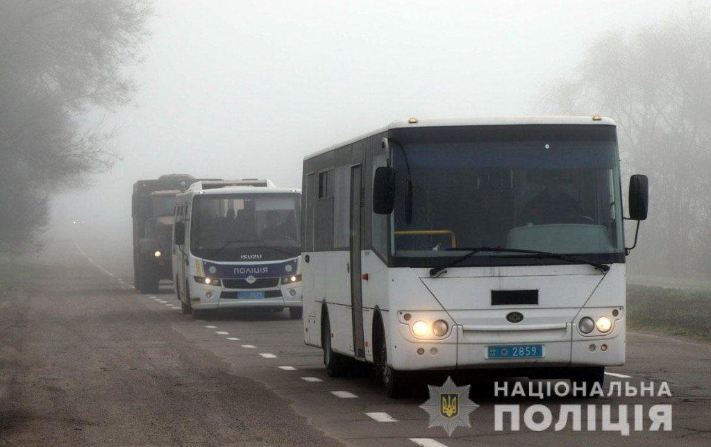 Тактика, топографія та зброя - поліцейські Донеччини провели навчання на полігоні