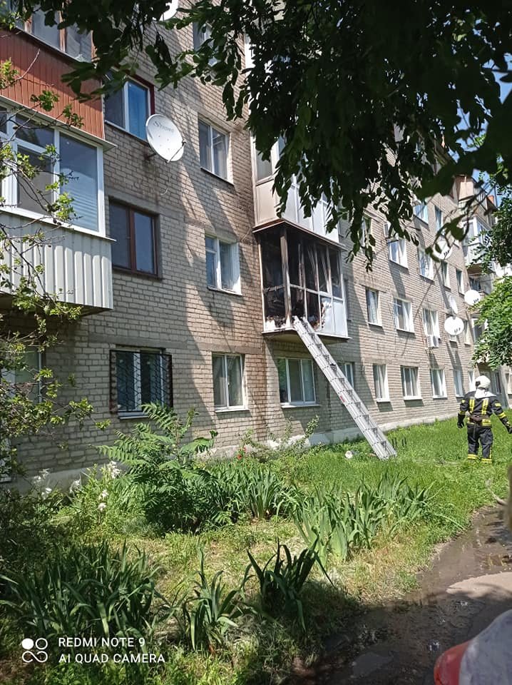 У Слов'янську сталася пожежа у п'ятиповерхівці - ФОТОФАКТ, фото-3