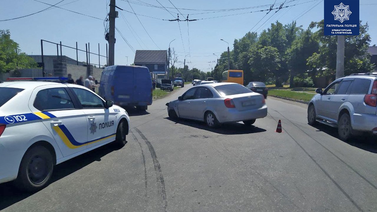У Слов’янську недалеко від курорту сталася ДТП, фото-1