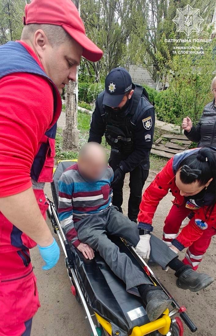 Патрульні у Слов'янську врятували 80-річного чоловіка без свідомості
