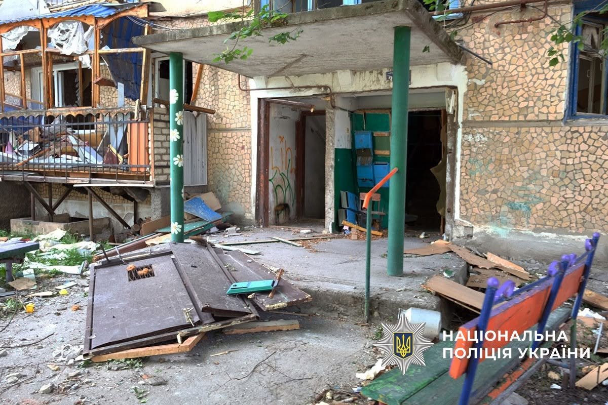Поліція Донеччини, Поліцейські екіпажу «Білий Янгол» у Миколаївці Поліцейські екіпажу «Білий Янгол» у Миколаївці