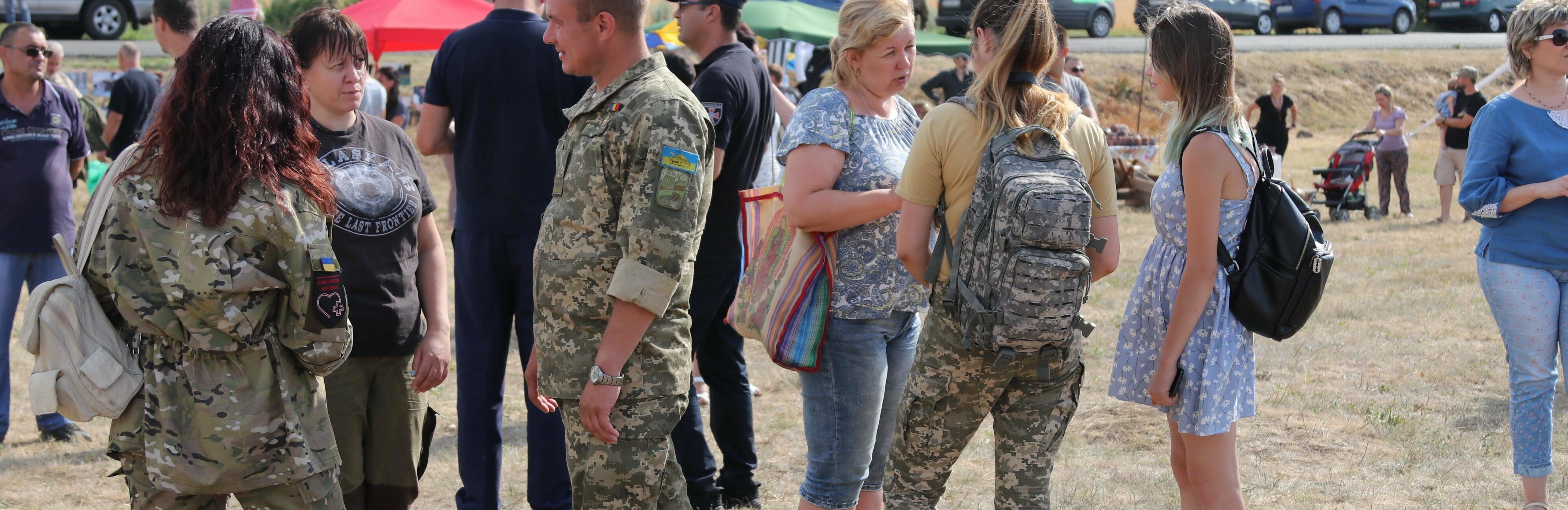 У Слов'янську проходить фестиваль "Донеччина зустрічає своїх захисн... У Слов'янську проходить фестиваль "Донеччина зустрічає своїх захисників", Инна Сущенко
