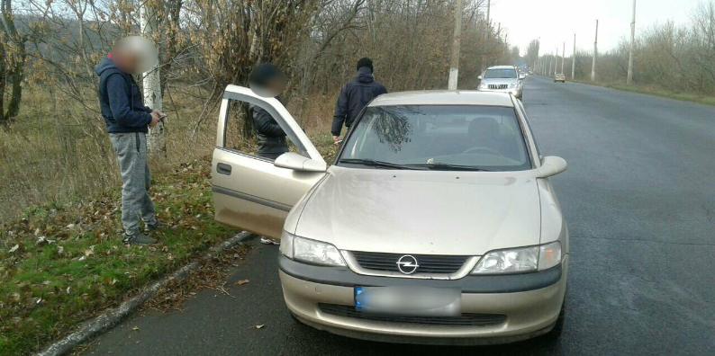 З початку року поліція Слов'янська виявила сім авто з підробленими документами, перебитими номерами вузлів та агрегатів