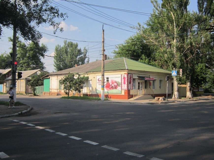 В Славянске заработали светофоры на проблемном перекрестке в центре города (фото) - фото 1